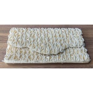 M M Kane Vintage White Beaded‎ Clutch Hand Made In Hong Kong